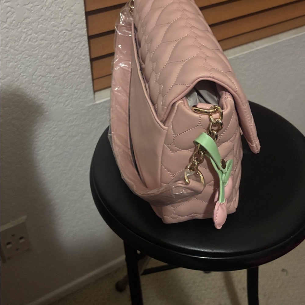 Juicy Couture Pink Quilted Crossbody Bag - Picture 2 of 5
